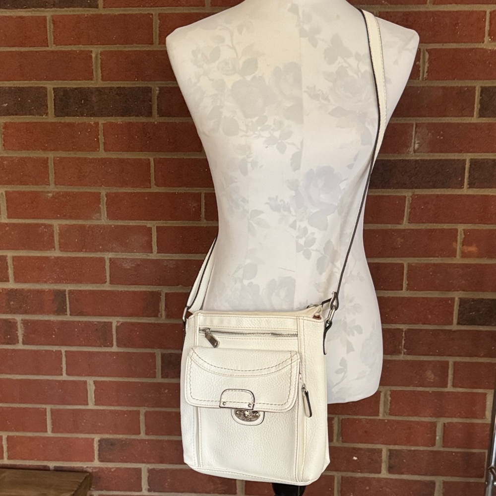 b.o.c. Amherst Crossbody White Faux Leather Bucket Bag